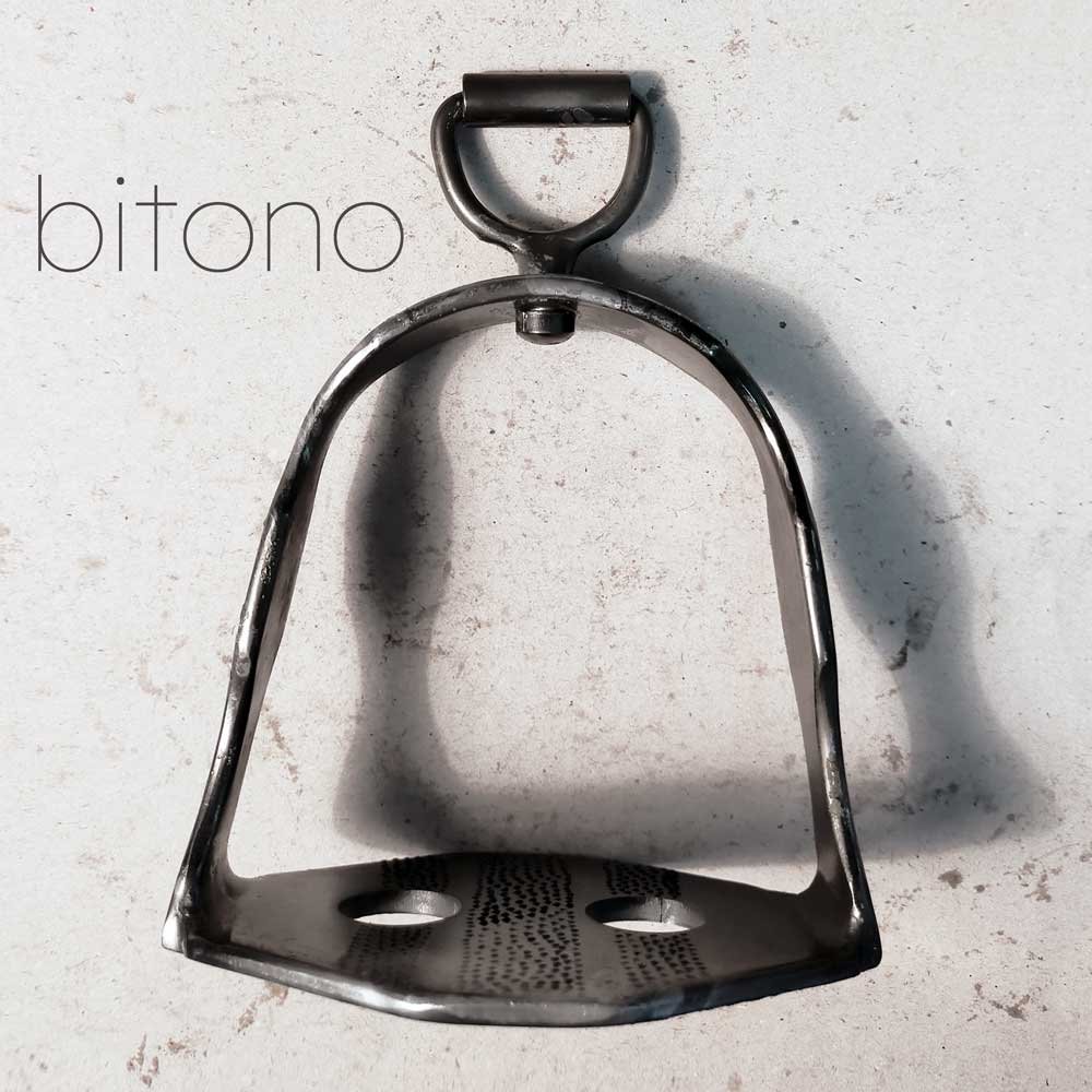 ESTRIBO VAQUERO ESPAÑOL FORJA 03 INOX BITONO ENVEJECIDO - Imagen 2