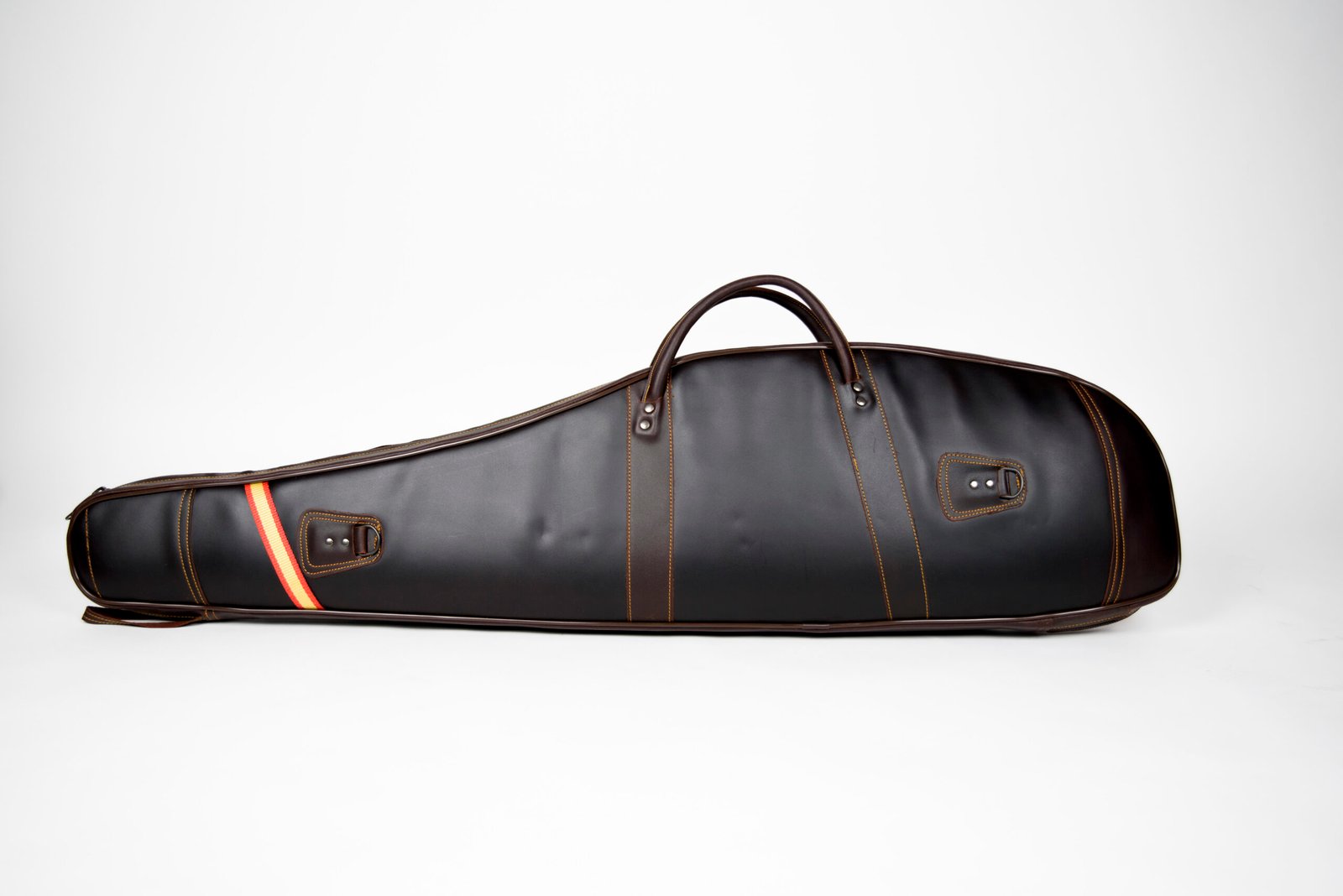 FUNDA RIFLE CON VISOR PIEL ENGRASADA. ESPUMA PROTECTORA. ESPAÑA