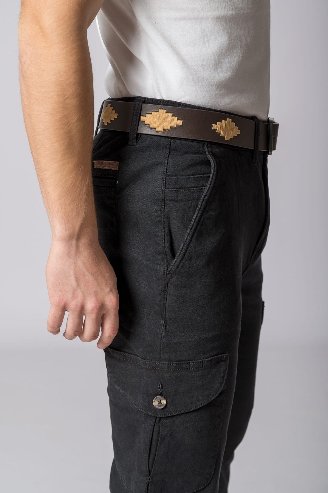PANTALON CARGO NEGRO - Imagen 6
