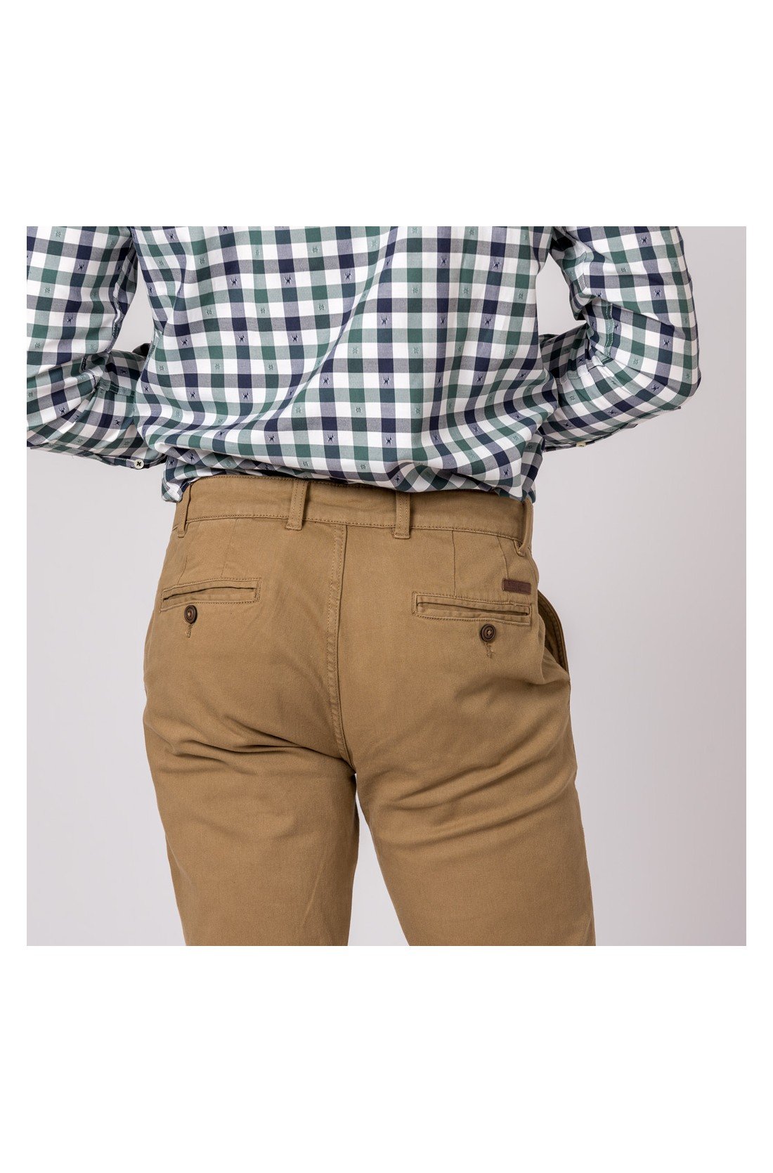 PANTALON CHINO CLASSIC CAMEL - Imagen 4