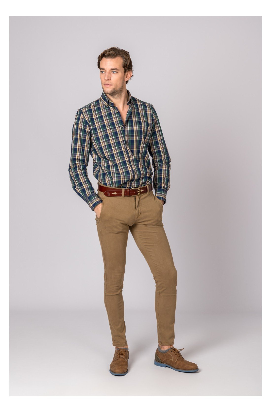 PANTALON CHINO SLIM CAMEL - Imagen 2