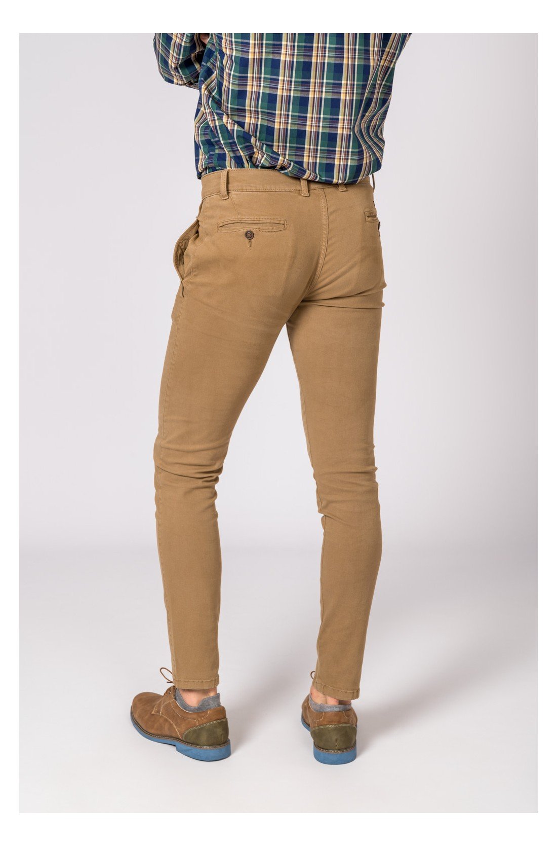 PANTALON CHINO SLIM CAMEL - Imagen 4